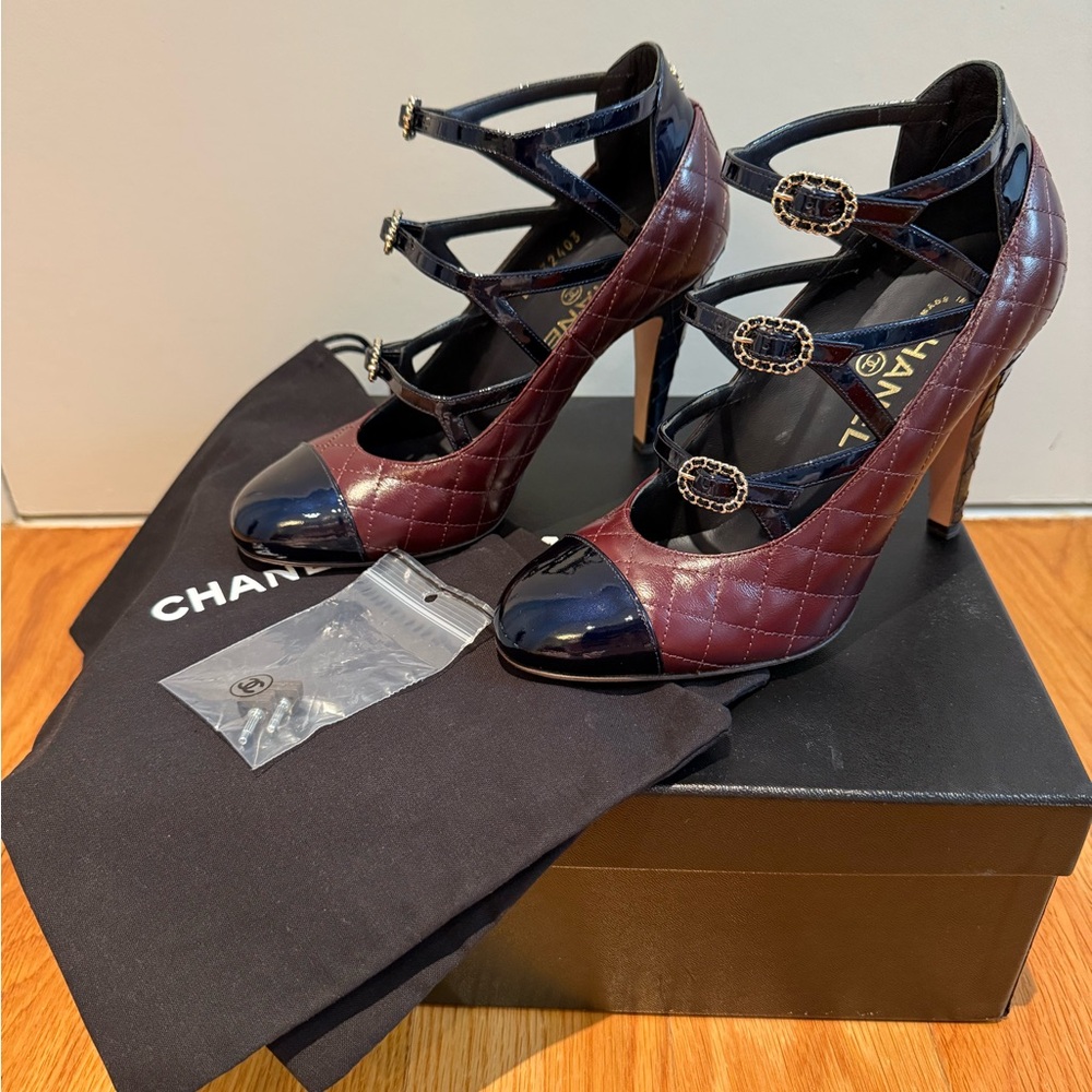 New in Box CHANEL Burgundy and Navy Patent Heels Size 37.5